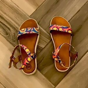 Platforms size 4 kids